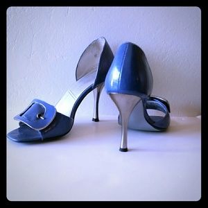 Tahari shoes